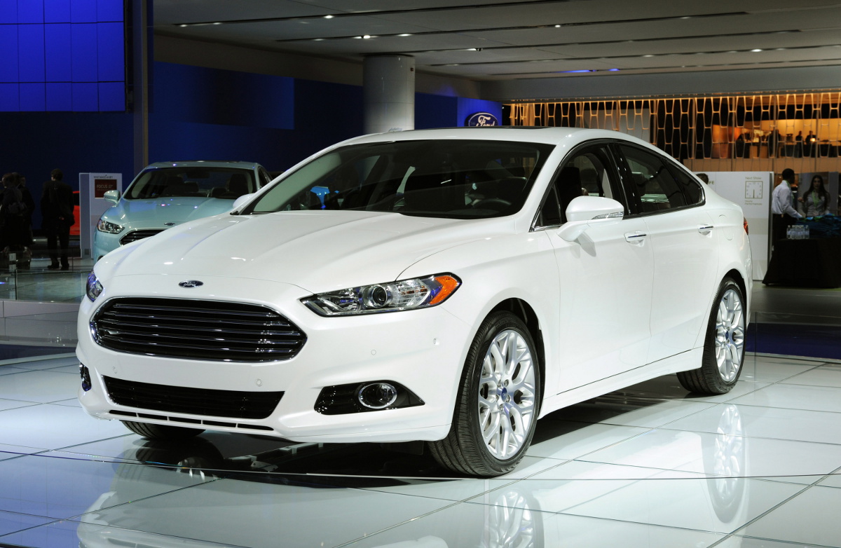 Ford Fusion: Verkaufsstart des “Green Car of the Year 2013” verschoben