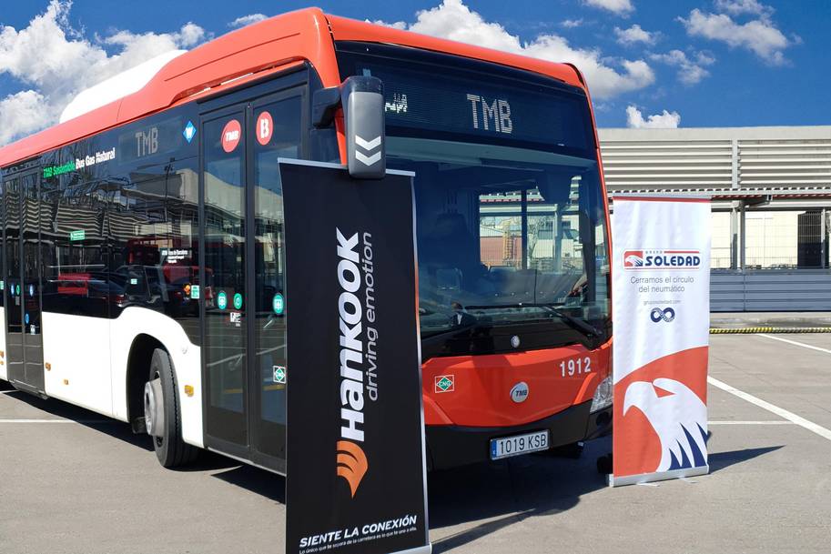 Hankook şimdi TMB filosu için şehir içi otobüs lastiği “SmartCity AU04 +” tedarik ediyor